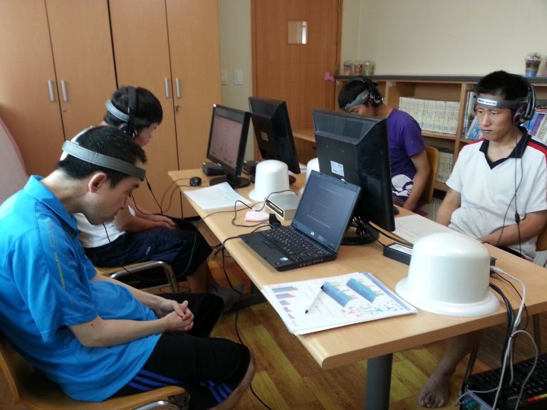 서울시립정신요양원에서 정신보건운동을 실시한 사진입니다.